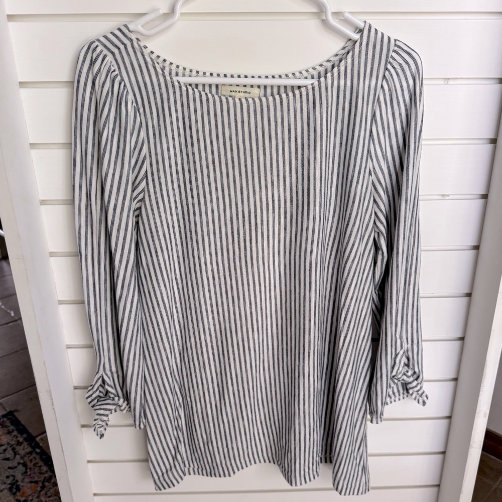 Max Sudio Striped Women's Top with tie sleeves